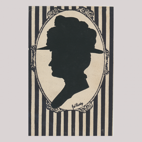 
        Front of silhouette, Woman wearing a hat and looking to the left