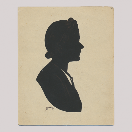 
        Front of silhouette, Woman looking to the right