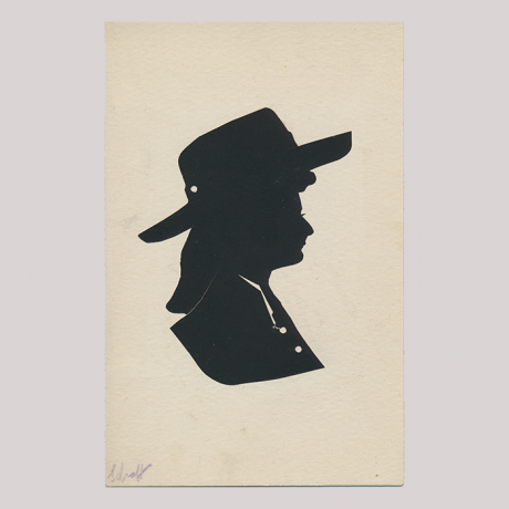 
        Front of silhouette, Girl wearing a hat and looking to the right